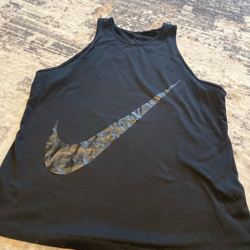 Nike workout top